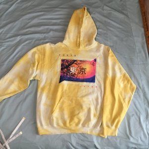 Large - Gildan Heavy Blend - Yellow Tie Dye Sweatshirt / Hoodie - Tokyo, Japan
